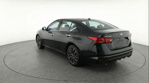 Super Black 2025 Nissan Altima SV FWD
