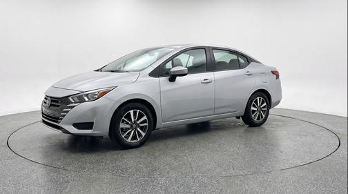 Brilliant Silver Metallic 2025 Nissan Versa 1.6 SV