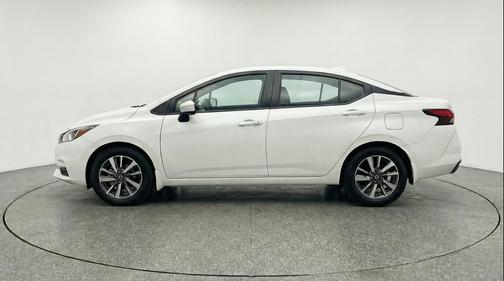 Brilliant Silver Metallic 2025 Nissan Versa 1.6 SV