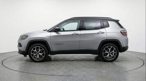 Silver Zynith Metallic Clearcoat 2025 Jeep Compass Limited