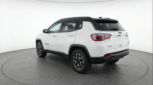 Bright White Clearcoat 2025 Jeep Compass Trailhawk