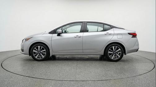 Brilliant Silver Metallic 2025 Nissan Versa 1.6 SV