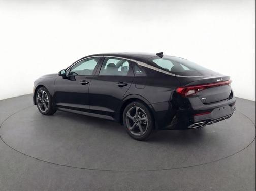 Aurora Black Pearl 2025 Kia K4 LXS
