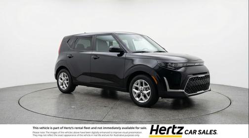 Fusion Black 2025 Kia Soul LX