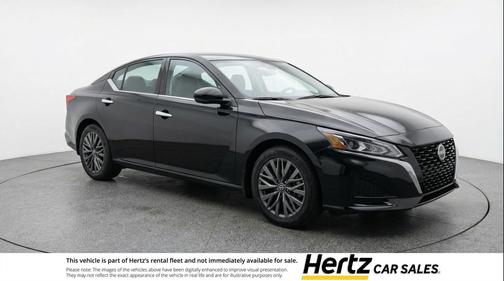 Super Black 2025 Nissan Altima SV FWD