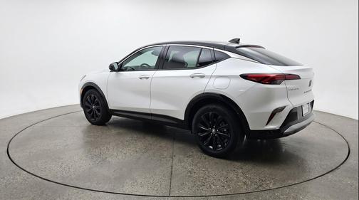 Summit White 2025 Buick Envista Sport Touring FWD