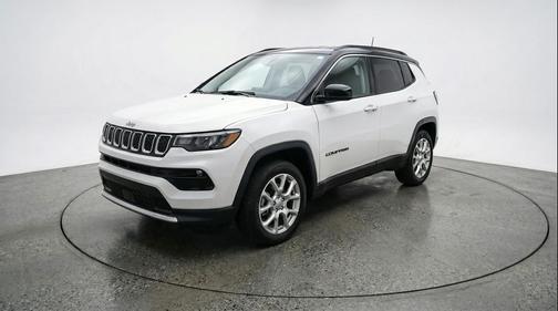 Bright White Clearcoat 2025 Jeep Compass Limited