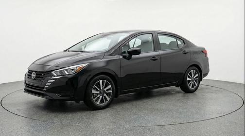 Super Black 2025 Nissan Versa 1.6 SV