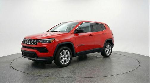 Red Hot Pearlcoat 2025 Jeep Compass Latitude