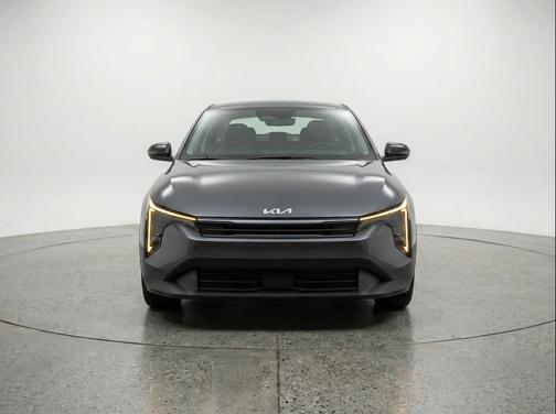 Interstellar Gray 2025 Kia K4 LXS