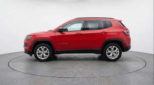 Red Hot Pearlcoat 2025 Jeep Compass Latitude