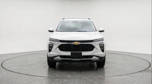 Summit White 2025 Chevrolet Trailblazer LT