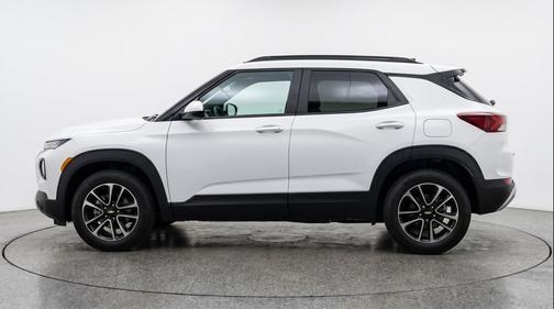 Summit White 2025 Chevrolet Trailblazer LT