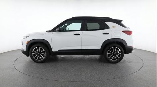 Summit White 2025 Chevrolet Trailblazer LT