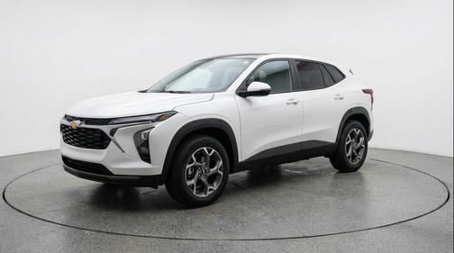 Summit White 2025 Chevrolet Trax LT