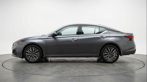 Gun Metallic 2025 Nissan Altima SV FWD