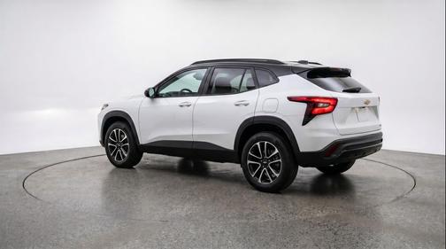 Summit White 2025 Chevrolet Trailblazer LT