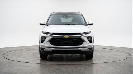 Summit White 2025 Chevrolet Trailblazer LT