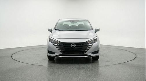 Gun Metallic 2025 Nissan Versa 1.6 SV