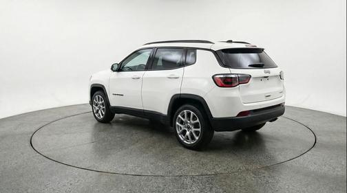 Bright White Clearcoat 2025 Jeep Compass Limited