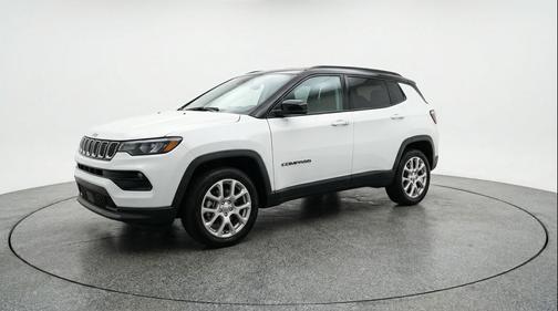 Bright White Clearcoat 2025 Jeep Compass Limited