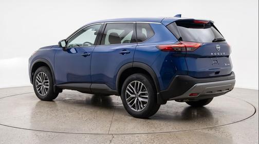 Deep Ocean Blue Pearl 2026 Nissan Rogue SV