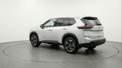 Brilliant Silver Metallic 2025 Nissan Rogue SV