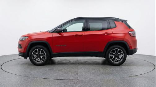 Red Hot Pearlcoat 2025 Jeep Compass Trailhawk