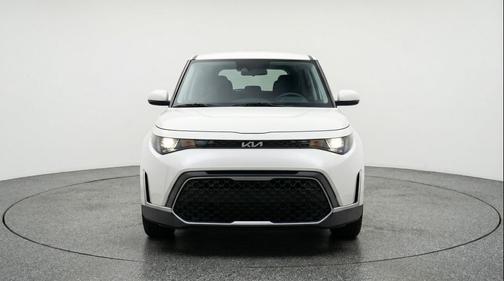Snow White Pearl 2025 Kia Soul LX