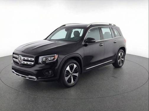 Night Black 2025 Mercedes-Benz GLB 250 4MATIC