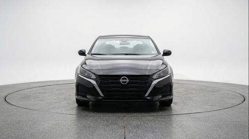 Super Black 2025 Nissan Altima SV FWD
