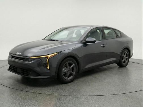 Interstellar Gray 2025 Kia K4 LXS