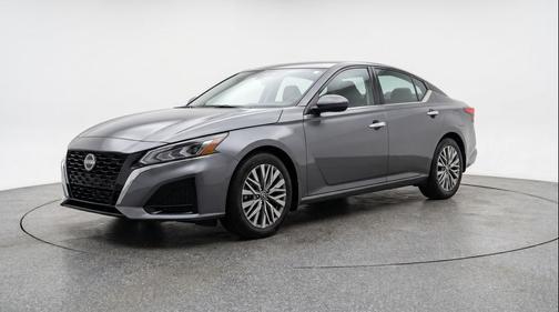 Gun Metallic 2025 Nissan Altima SV FWD
