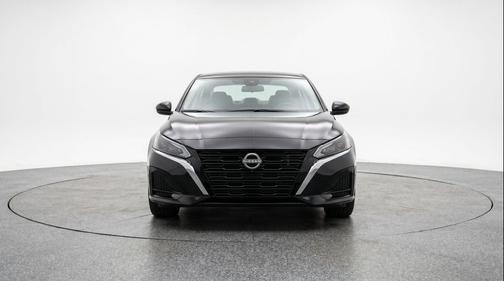 Super Black 2025 Nissan Altima SV FWD