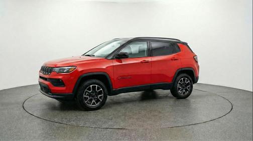 Red Hot Pearlcoat 2025 Jeep Compass Trailhawk