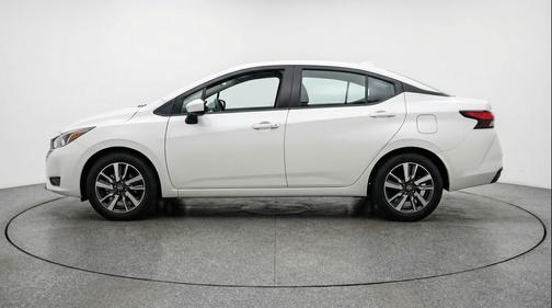 Aspen White Tricoat 2025 Nissan Versa 1.6 SV