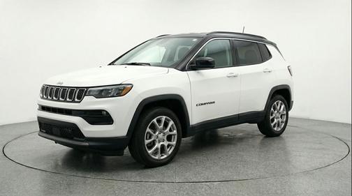 Bright White Clearcoat 2025 Jeep Compass Limited