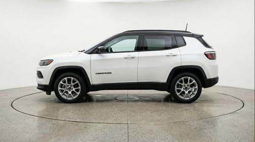 Bright White Clearcoat 2025 Jeep Compass Limited