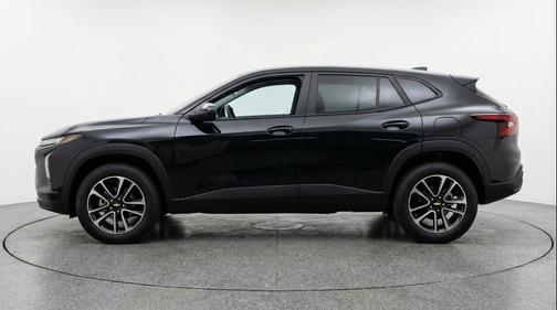 Mosaic Black Metallic 2025 Chevrolet Trailblazer LT