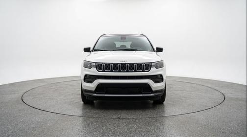 Bright White Clearcoat 2025 Jeep Compass Limited