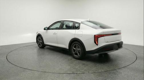 Snow White Pearl 2025 Kia K4 LXS