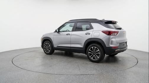 Sterling Gray Metallic 2025 Chevrolet Trailblazer LT