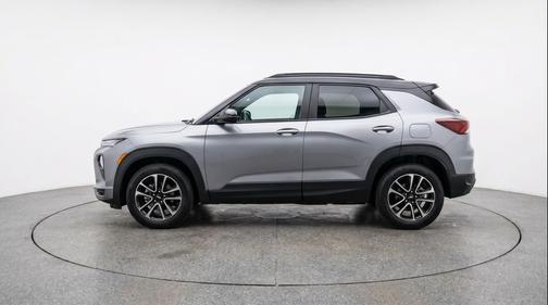 Sterling Gray Metallic 2025 Chevrolet Trailblazer LT