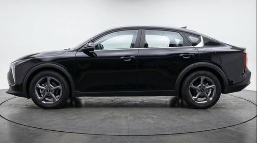 Aurora Black Pearl 2025 Kia K4 LXS