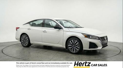 Glacier White 2025 Nissan Altima SV FWD