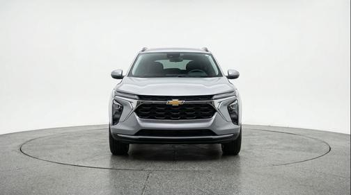 Sterling Gray Metallic 2025 Chevrolet Trax LT