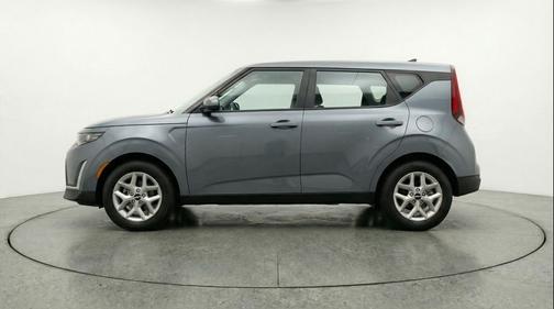 Gravity Gray 2025 Kia Soul LX