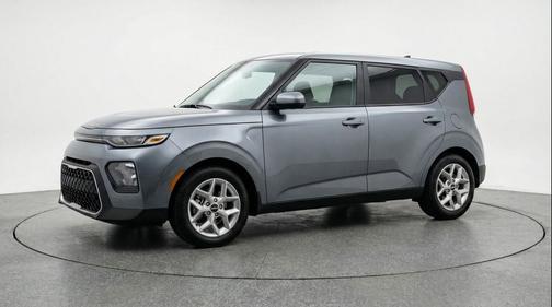 Gravity Gray 2025 Kia Soul LX