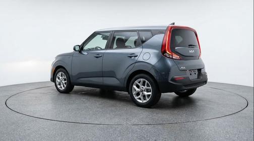 Gravity Gray 2025 Kia Soul LX