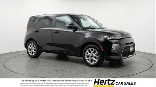 Fusion Black 2025 Kia Soul LX